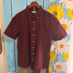 Sonoma /Men's Short-Sleeve Button-Down Shirt - Burgundy NWT